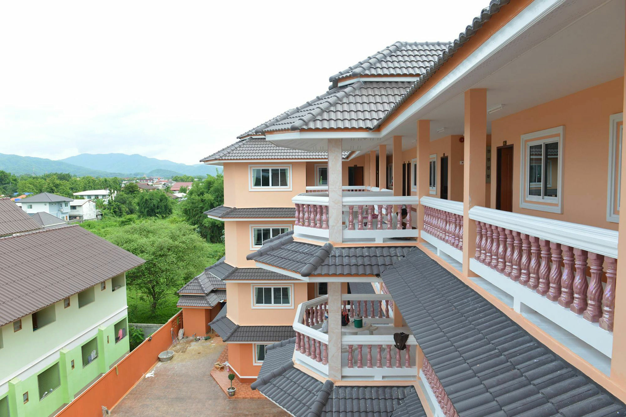 Yingthip1 Apartment Chiang Rai Buitenkant foto